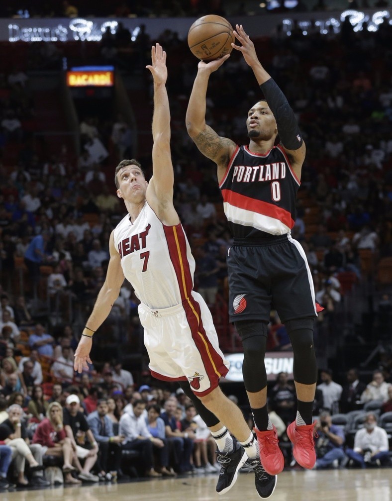 定的发球为 定的发球为